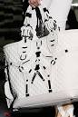 http://www.handbagclub.org/wp-content/uploads/2009/10/gucci-handbag-2010-01.jpg