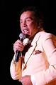 http://upload.wikimedia.org/wikipedia/commons/thumb/9/9a/SmokeyRobinson2.jpg/220px-SmokeyRobinson2.jpg