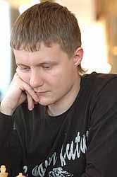 Vitali Golod Alexander Areshchenko Golod,Vitali (2589) - Areshchenko,Alexander (2645) [E94]. 1 Nf3 Nf6 2 c4 g6 3 Nc3 Bg7 4 e4 d6 5 d4 0-0 6 Be2 e5 7 0-0 Na6 ... - areshchenko-rd1