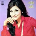 Mieko Hirota (弘田三枝子) is a