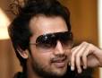 His kindergarten started in Model town, Lahore at Kimberley Hall School, ... - Atif-Aslam-Pakistani-Singer