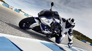 Top 3 Otomotif: Bocoran Yamaha R-15 Generasi Terbaru - Otomotif ...