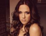 newcomer Jana Kramer.