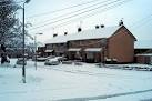 Oakland Way, a short street linking Larch Grove with Larch Grove. - via Daymix