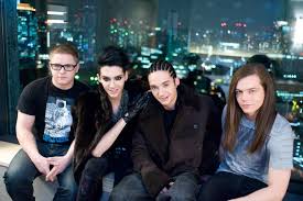 Tokio Hotel en los Premios MTV VMA Japn - 25.06.11 Images?q=tbn:ANd9GcSOOIwpuMylBEuIu53RXbwmdDOawowntyogOn-Vn57JX_uDRB7vIA