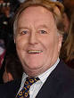 http://www.hellomagazine.com/imagenes/profiles//robert-hardy/2553-roberthardy1b.jpg