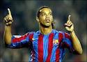 http://football-picture.org/data/media/27/Ronaldinho_Rosell_Laporta_Chelsea_Barcelona.jpg