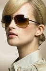 READ RELATED: Celeb Look of
