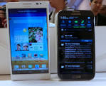 Hands on: Huawei's 6.1-inch Ascend Mate dwarfs every other phone