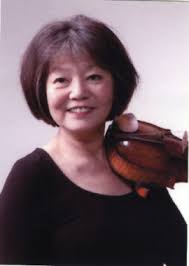 森 悠子 - Yuko Mori (Violin) -. 教育哲学者・森昭の次女として、高槻市に生まれる。6歳よりヴァイオリンを始め、桐朋学園音楽高校を経て同大学を 1967年に卒業。 - mori