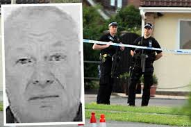 Police are still hunting suspect Peter Reeve after off-duty policeman Ian Dibell was gunned down in Clacton, Essex, yesterday. - Peter%2520Reeve%2520and%2520the%2520scene%2520in%2520Clacton