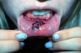lip tattoos 