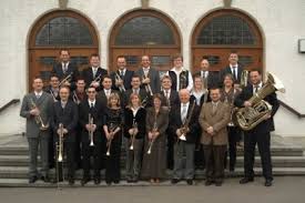 Die musikalische Leitung obliegt Chorleiterin Maren Löffel, Thomas Pfliegensdörfer und Klaus Guthier (s. Kontaktadressen).