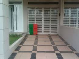 GAMBAR DESAIN KERAMIK CARPORT MINIMALIS FUNGSIONAL - IDENAHRUMAH.COM