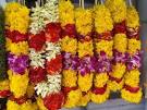 Flower garlands on the streets of Little India | Photo