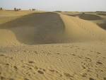 File:Sand dunes of thar desert.jpg - Wikimedia Commons