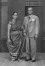 http://upload.wikimedia.org/wikipedia/commons/8/89/Tamil_brahmin_couple_circa_1945.jpg