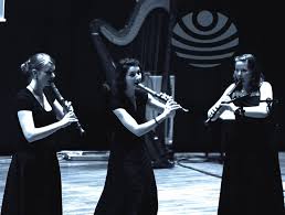 Preis bei “Jugend musiziert“ 2005: Leonie Lubczyk, Eva Leonie. (nmz) -. Den ersten „Dritten Preis“ des diesjährigen Bundeswettbewerbes ”Jugend musiziert“ ...