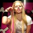 Avril Lavigne Denies Ripping Off The Song That Sounds Like Hers ...