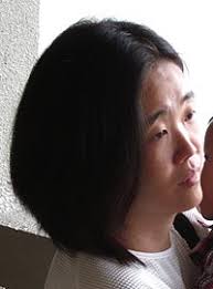 Isteri Teoh Beng Hock - Soh Cher Wei - sebak serta menitiskan air mata ketika memberi keterangan kepada suruhanjaya siasatan diraja (RCI) berhubung kematian ... - 4a570a0975d5803c790f9b953f09c3b3