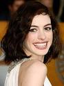 Great close up photo of Anne Hathaway's teeth. - anne-hathaway-teeth