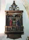 the figures of William and Jane in the usual posture - kneeling before - via Daymix