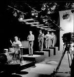 Amazon.com: BEACH BOYS - 20 Good Vibrations, The Greatest Hits ...