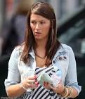megvictor: NATASHA GIGGS is used to Man U men