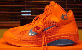 Nike-Zoom-Hyperfuse-Creamsicle-Kevin-Durtant-PE-1.jpg (570�?351 ...