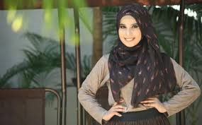 Biba Cerewet saat Belanja Kerudung via Online - Tribun Jateng
