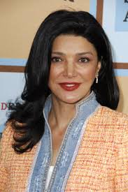 The birth name was Shohreh Vaziri-Tabar. The height is 165cm. - shohreh-aghdashloo-191066