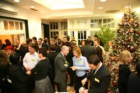 9 Ways to Impress While Networking Today