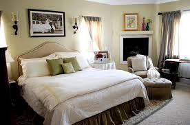 Top Secrets on How to Make Small Master Bedrooms Look Bigger ...