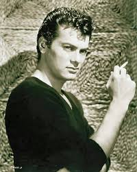 Actor Tony Curtis fallece en su casa en Las Vegas Images?q=tbn:ANd9GcSn0QjO6D22cgWSVIxUCrNUFjIqGlvdCU9LRW2aZuXVmXrJ_jw&t=1&usg=__yWzyjgtb2TM9y90G-qtwNjcHi5s=