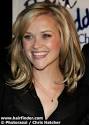 Reese Witherspoon with long hair styled with a smoother for anti frizz and ... - reese-witherspoon-3