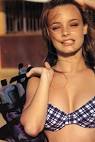 Yael Bar Zohar is short,