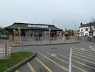 fast food restaurants. - via Daymix