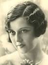 Faded Love, Faded Memory - Venture Galleries - 1920s-Hairstyles-The-Finger-Wave-glamourdaze