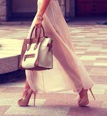 Résultat de recherche d'images pour "fashion girl facebook"