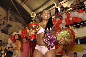 Miss Prostituta agita fim de semana em BH - Minas Gerais - R7