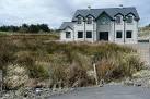 large house is just off the N68, convenient for the commute into Ennis. - via Daymix