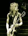 http://www.supportkickassmusic.com/wp-content/uploads/2012/03/randy-rhoads.jpg