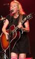 http://upload.wikimedia.org/wikipedia/commons/thumb/1/1b/Martha_Wainwright_2.jpg/200px-Martha_Wainwright_2.jpg