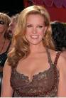 Elizabeth Perkins Picture 3