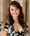 Mia Maestro
