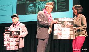 Korematsu Institute Director Ling Woo Liu recognizes Asa Hanamoto, representing Nisei veterans. At left is Alberto Villa Delgado Saldajeno, ... - IMG_0207