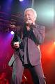 http://upload.wikimedia.org/wikipedia/commons/thumb/6/69/Tom_Jones_concert.jpg/220px-Tom_Jones_concert.jpg