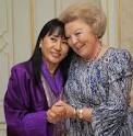 Warm embrace for Bhutan's queen - News Summary ROYALBLOG.