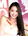 管理学专业的美女名模，身上