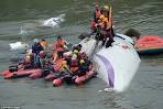TransAsia plane crashes into Taipei river killing 23 | Daily Mail.